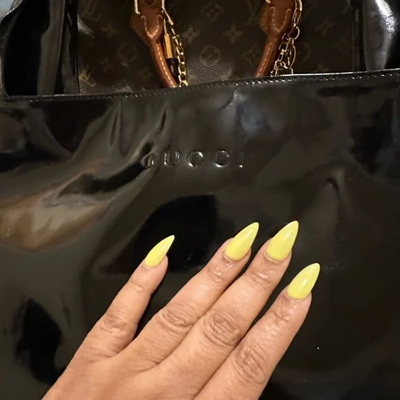 Gucci Patent Leather Hobo Shoulder bag - Picture 10 of 16